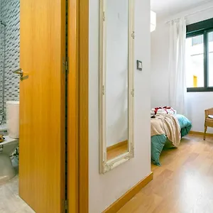 -malagasunapts- Freeparking Rooftoppool Apartment